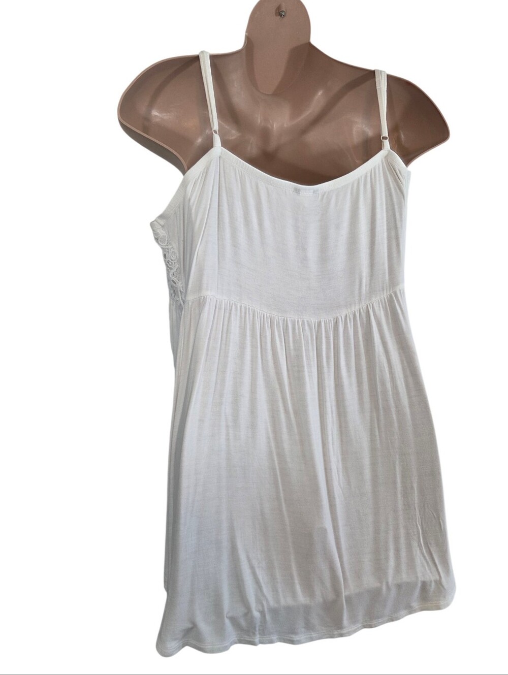 Torrid Crochet Lace White Babydoll Cami With Adjustable Straps Size 4 Pre-Owned - Picture 8 of 13